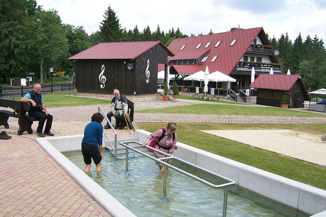 Berggasthof Heuberghaus, Direkt Am Rennsteig Friedrichroda Exterior foto